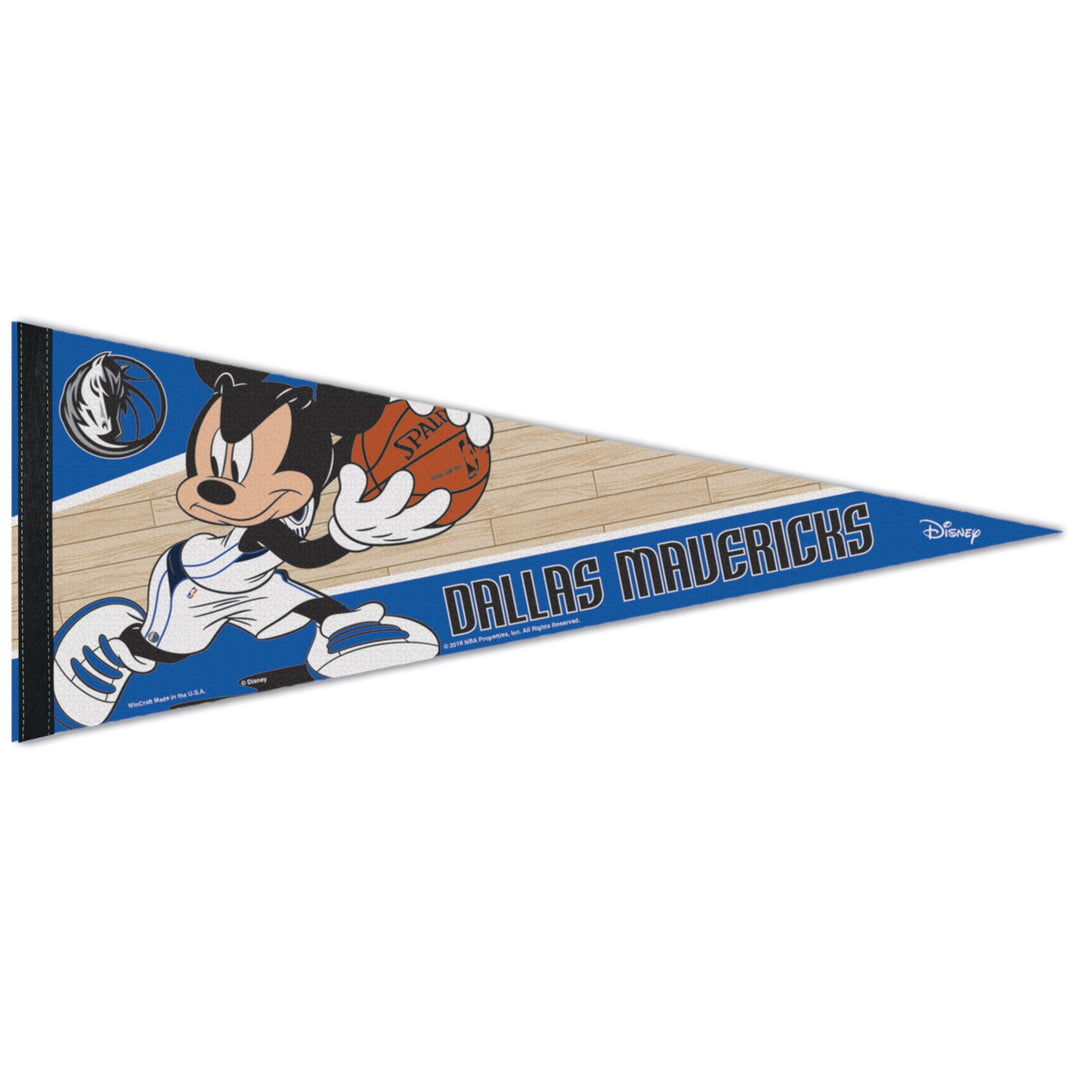 DALLAS MAVERICKS MICKEY MOUSE PENNANT