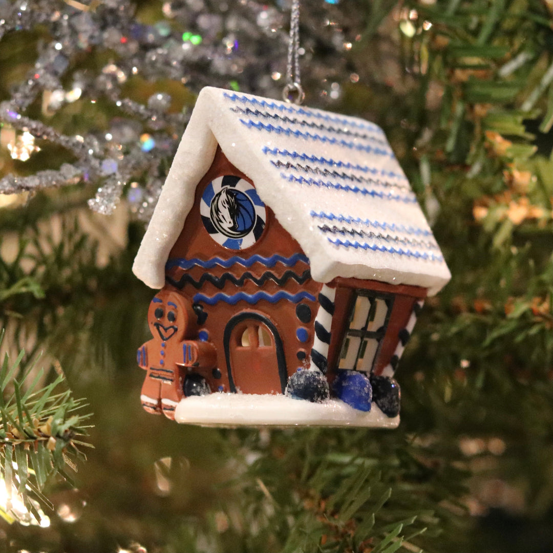 DALLAS MAVERICKS FOREVER COLLECTIBLES GINGERBREAD HOUSE