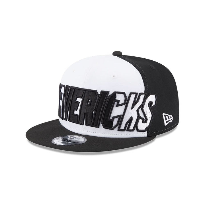 DALLAS MAVERICKS NEW ERA BLACK BACK HALF SNAPBACK