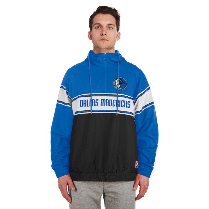 DALLAS MAVERICKS NEW ERA 2022 HORSEHEAD HALF ZIP HOODIE