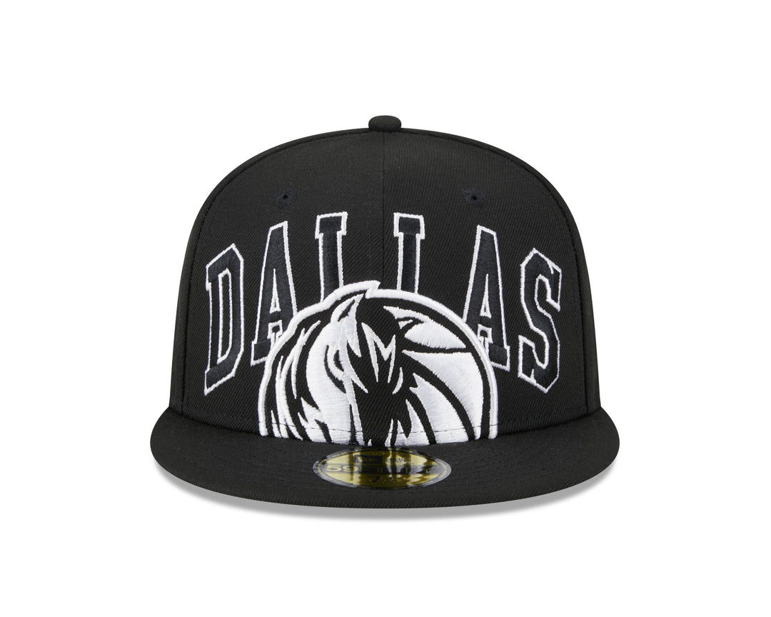 DALLAS MAVERICKS NEW ERA BLACK DALLAS HORSEHEAD FITTED CAP