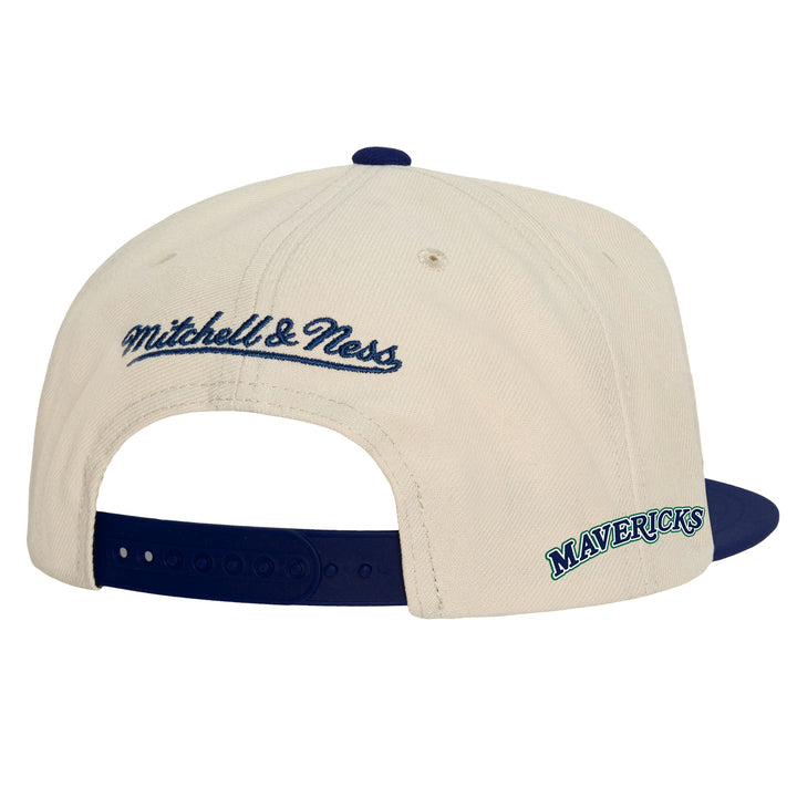 DALLAS MAVERICKS MITCHELL & NESS 2022 HARDWOOD CLASSIC 2TONE CREAM SNAPBACK