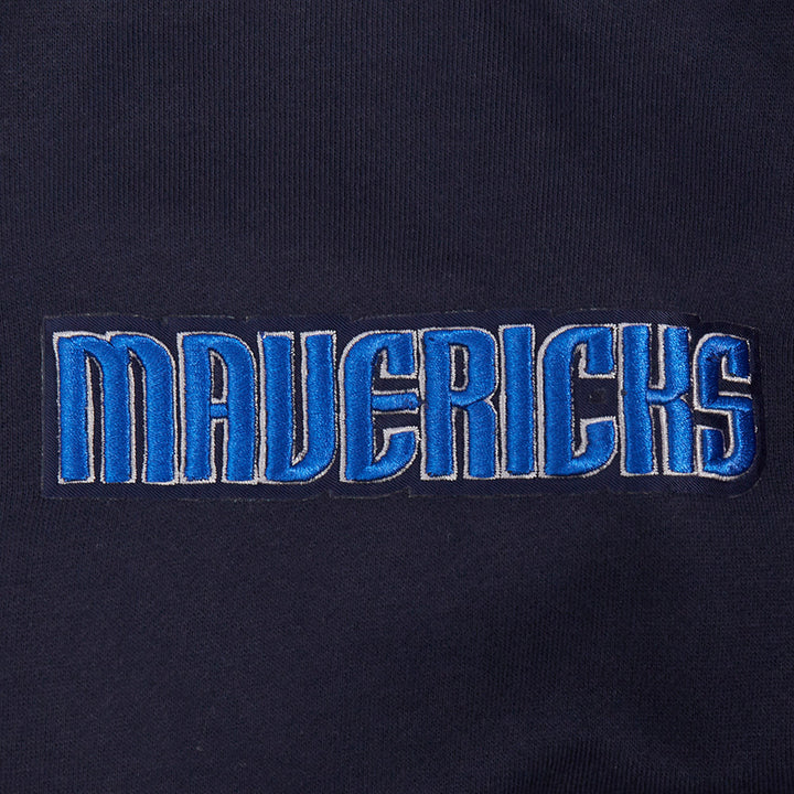DALLAS MAVERICKS PRO STANDARD NAVY CURSIVE WORDMARK CREWNECK