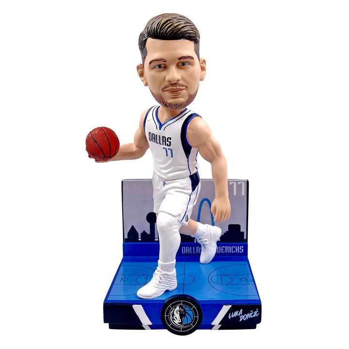 DALLAS MAVERICKS FOREVER COLLECTIBLES LUKA DONČIĆ ASSOCIATION HIGHLIGHT BOBBLEHEAD