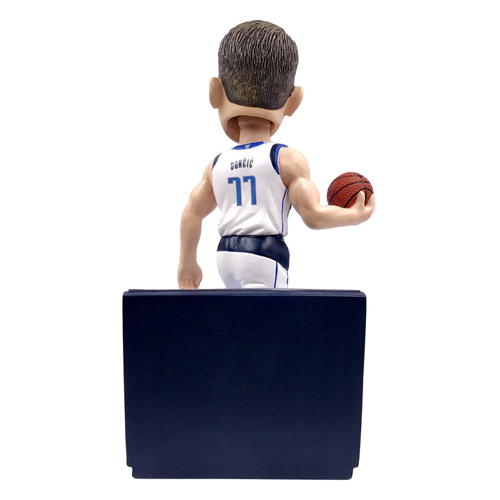 DALLAS MAVERICKS FOREVER COLLECTIBLES LUKA DONČIĆ ASSOCIATION HIGHLIGHT BOBBLEHEAD