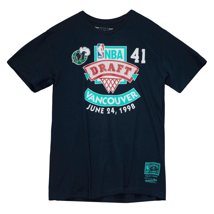 DALLAS MAVERICKS MITCHELL & NESS DIRK NOWITZKI 1998 NBA DRAFT LOGO TEE