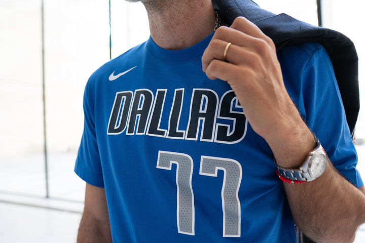 DALLAS MAVERICKS LUKA DONČIĆ NIKE ICON NAME & NUMBER TEE