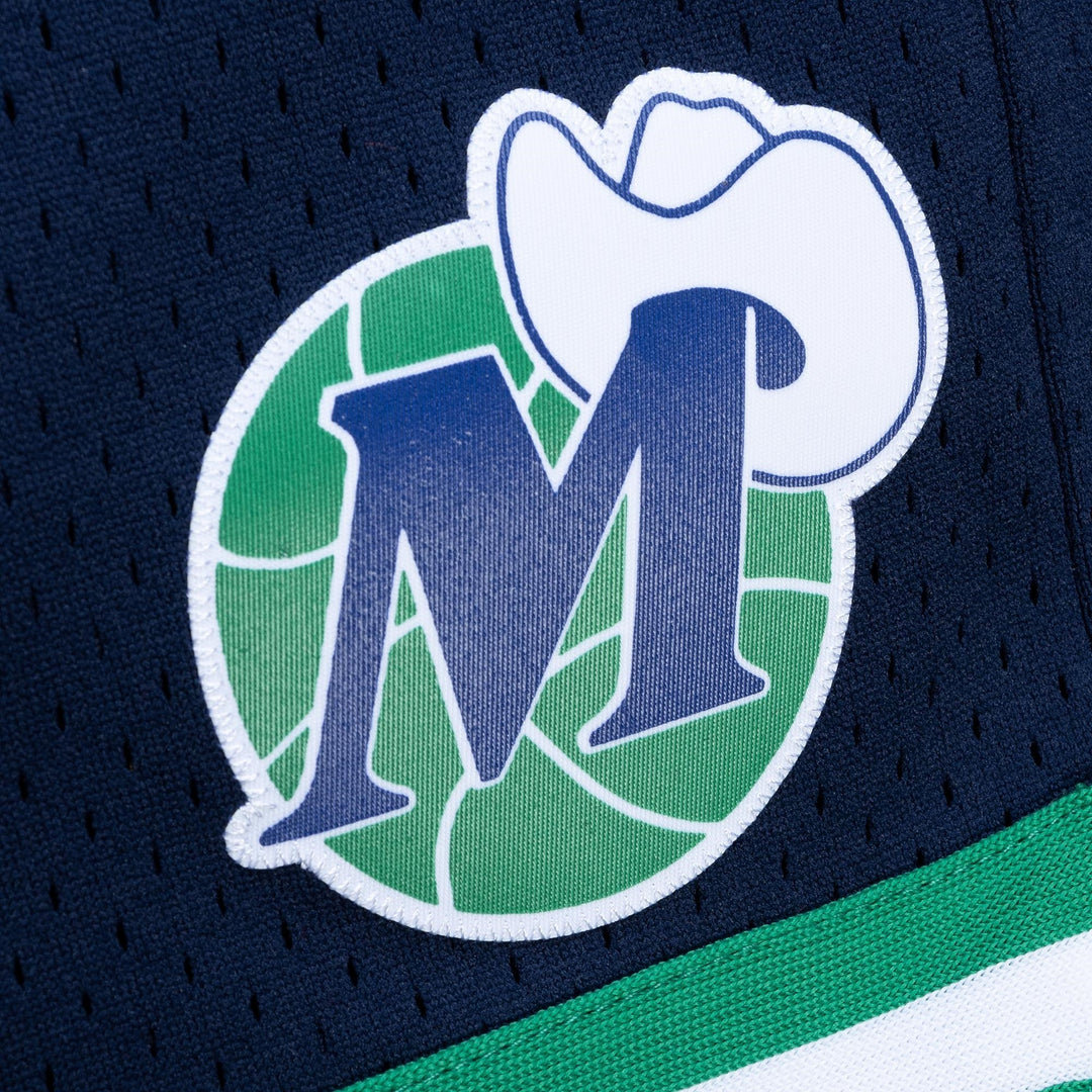 DALLAS MAVERICKS MITCHELL & NESS 2022 WOMEN'S HARDWOOD CLASSIC M-HAT NAVY SHORTS