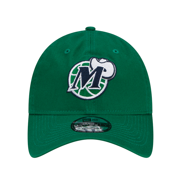 DALLAS MAVERICKS NEW ERA HARDWOOD CLASSIC GREEN M-HAT SNAPBACK CAP