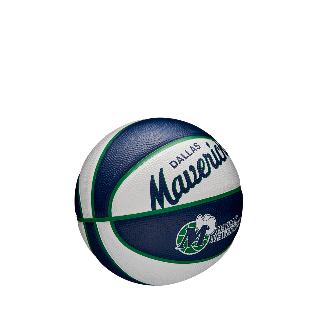 DALLAS MAVERICKS WILSON MINI HARDWOOD CLASSIC BASKETBALL