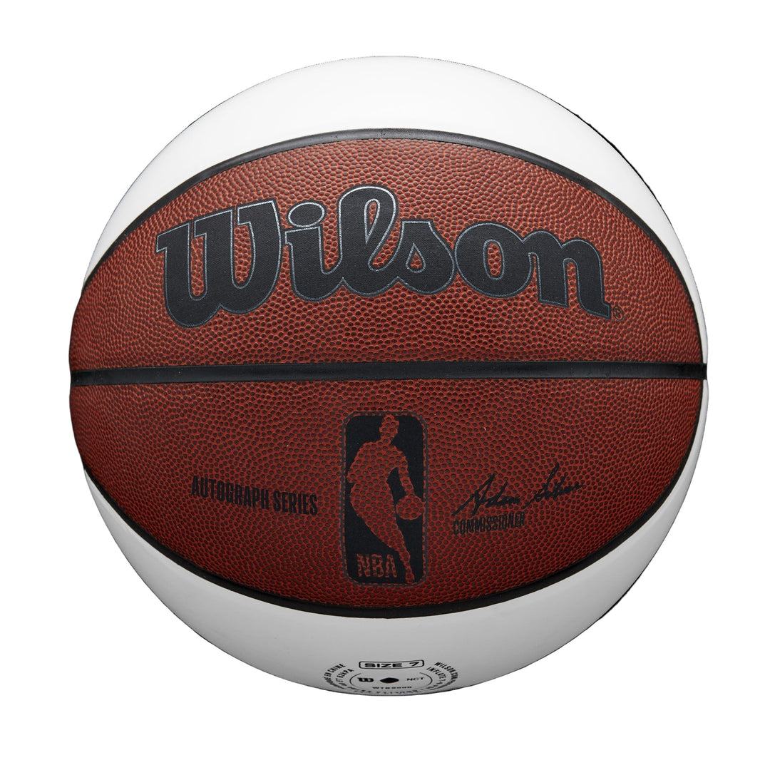 DALLAS MAVERICKS WILSON B7 TEAM AUTOGRAPH BALL