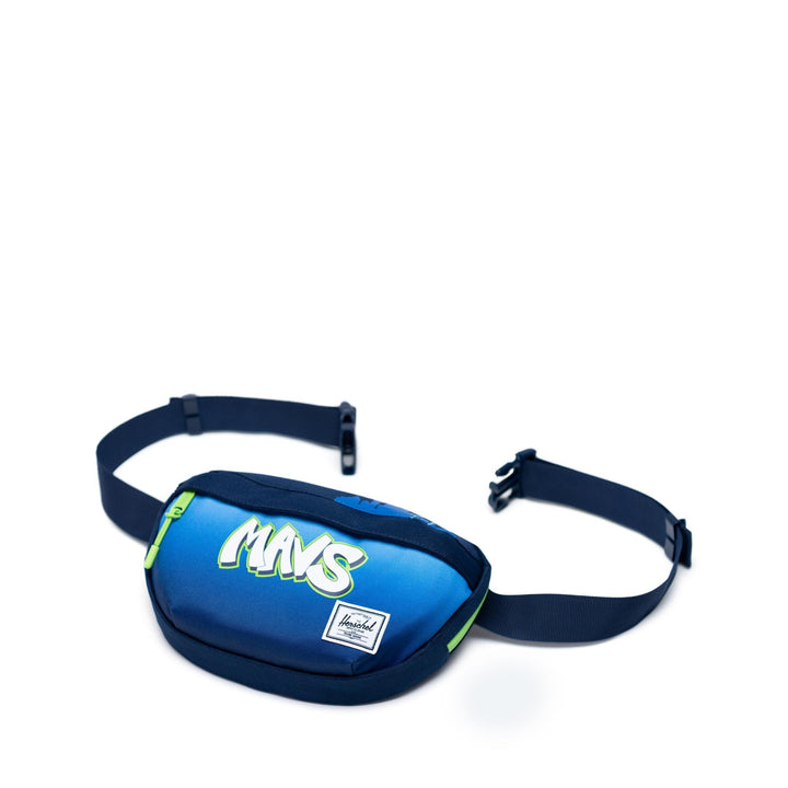 DALLAS MAVERICKS HERSCHEL SUPPLY CO. CITY EDITION 19-20 GRAFFITI BELTBAG