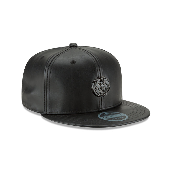 DALLAS MAVERICKS NEW ERA 9FIFTY GLOSSY METAL SNAPBACK CAP