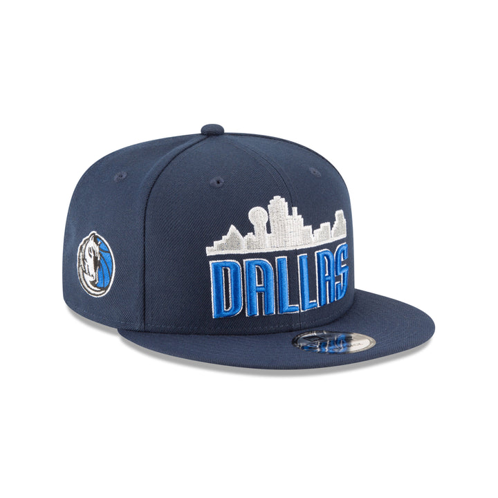 DALLAS MAVERICKS NEW ERA 9FIFTY SKYLINE SNAP CAP