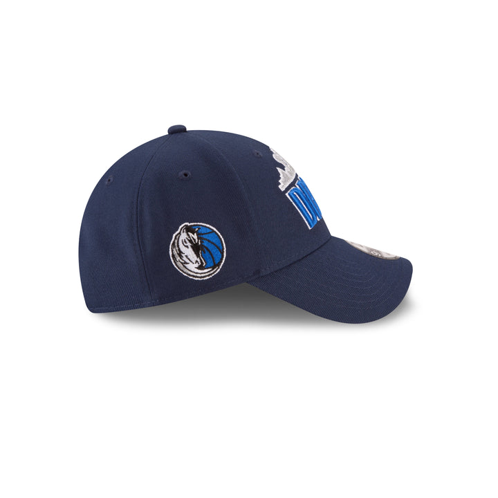 DALLAS MAVERICKS NEW ERA 9FORTY SKYLINE CAP CURVED BILL CAP
